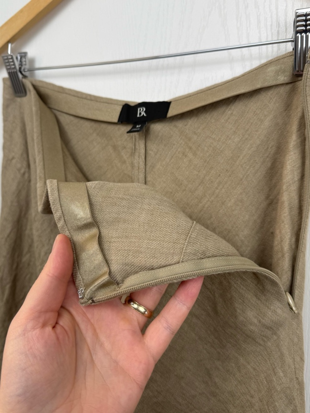 SOLD Banana Republic Linen Maxi Slip Skirt Size Medium Tan - Picture 6 of 9